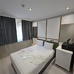 Otel The Empress Theodora Ll